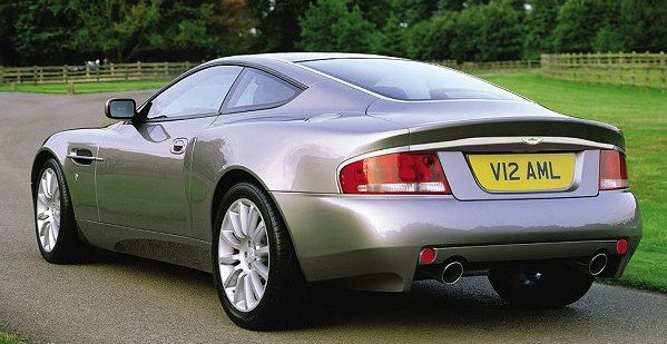 2000 - Aston Martin V12 Vanquish