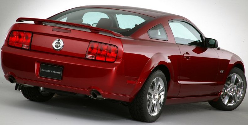 2005 - Ford Mustang GT